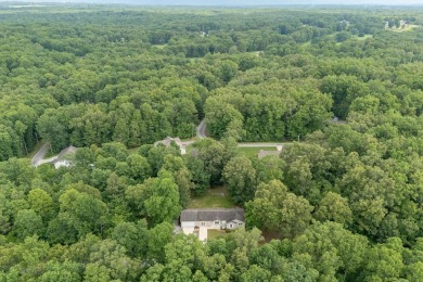 Move-in ready and full of charm, this delightful 3 bed, 2 bath on Lake Tansi Village Country Club in Tennessee - for sale on GolfHomes.com, golf home, golf lot