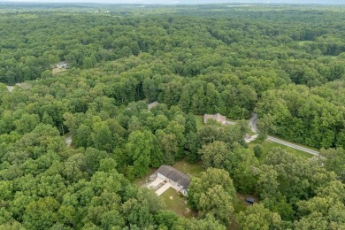 Move-in ready and full of charm, this delightful 3 bed, 2 bath on Lake Tansi Village Country Club in Tennessee - for sale on GolfHomes.com, golf home, golf lot