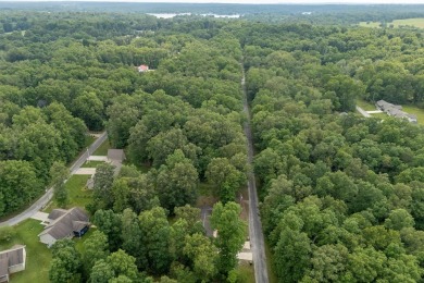 Move-in ready and full of charm, this delightful 3 bed, 2 bath on Lake Tansi Village Country Club in Tennessee - for sale on GolfHomes.com, golf home, golf lot