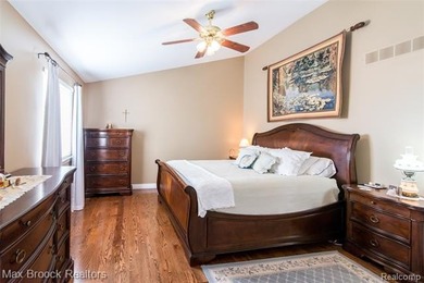 Meticulously maintained & tastefully updated 4 Bedroom / 2.5 on Beacon Hill Golf Club in Michigan - for sale on GolfHomes.com, golf home, golf lot