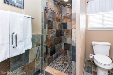 Meticulously maintained & tastefully updated 4 Bedroom / 2.5 on Beacon Hill Golf Club in Michigan - for sale on GolfHomes.com, golf home, golf lot