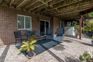 Meticulously maintained & tastefully updated 4 Bedroom / 2.5 on Beacon Hill Golf Club in Michigan - for sale on GolfHomes.com, golf home, golf lot