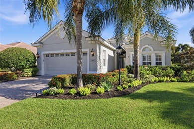 This beautifully updated 3-bedroom home with a dedicated office on Ritz-Carlton Members Golf Club in Florida - for sale on GolfHomes.com, golf home, golf lot