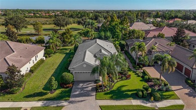 This beautifully updated 3-bedroom home with a dedicated office on Ritz-Carlton Members Golf Club in Florida - for sale on GolfHomes.com, golf home, golf lot