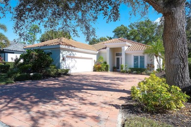 One or more photo(s) has been virtually staged. Opportunity is on Rosedale Golf and Tennis Club in Florida - for sale on GolfHomes.com, golf home, golf lot