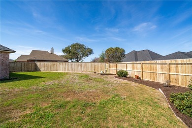 Lovely home in beautiful Northshore subdivision just minutes to on Northshore Country Club in Texas - for sale on GolfHomes.com, golf home, golf lot