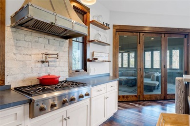 Located in the heart of The Cliffs at Keowee Springs, this on The Cliffs At Keowee Springs in South Carolina - for sale on GolfHomes.com, golf home, golf lot