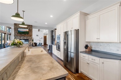 Located in the heart of The Cliffs at Keowee Springs, this on The Cliffs At Keowee Springs in South Carolina - for sale on GolfHomes.com, golf home, golf lot