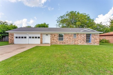 ~ Beat the Heat with a HOT New Address ~ Welcome to this cozy on Pecan Valley Municipal Golf Course in Texas - for sale on GolfHomes.com, golf home, golf lot