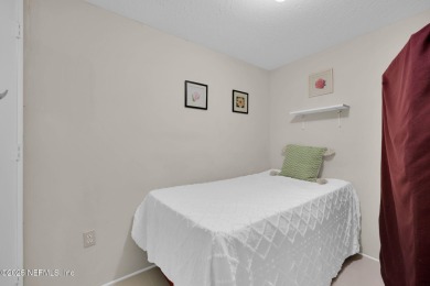 Updated End-Unit Condo in Deerwood Country Club Villas! Move-in on The Deerwood Country Club in Florida - for sale on GolfHomes.com, golf home, golf lot