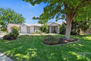 Beautifully updated and impeccably maintained single-level home on Lakeview Golf Club in Idaho - for sale on GolfHomes.com, golf home, golf lot