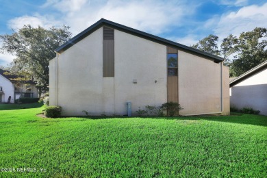 Updated End-Unit Condo in Deerwood Country Club Villas! Move-in on The Deerwood Country Club in Florida - for sale on GolfHomes.com, golf home, golf lot