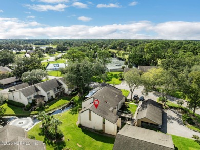 Updated End-Unit Condo in Deerwood Country Club Villas! Move-in on The Deerwood Country Club in Florida - for sale on GolfHomes.com, golf home, golf lot