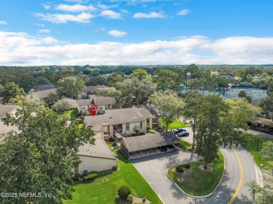 Updated End-Unit Condo in Deerwood Country Club Villas! Move-in on The Deerwood Country Club in Florida - for sale on GolfHomes.com, golf home, golf lot