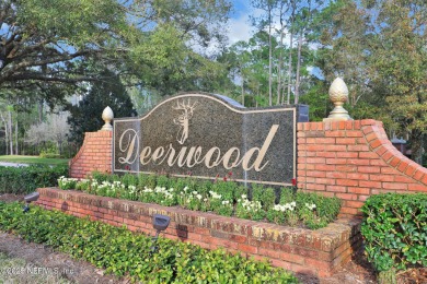 Updated End-Unit Condo in Deerwood Country Club Villas! Move-in on The Deerwood Country Club in Florida - for sale on GolfHomes.com, golf home, golf lot