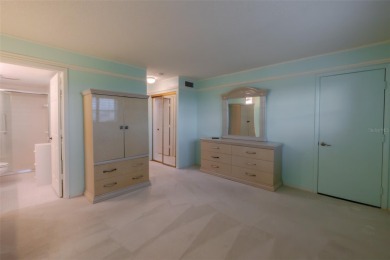 One or more photo(s) has been virtually staged. Price on Pinebrook/Ironwood Golf Course in Florida - for sale on GolfHomes.com, golf home, golf lot