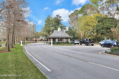 Updated End-Unit Condo in Deerwood Country Club Villas! Move-in on The Deerwood Country Club in Florida - for sale on GolfHomes.com, golf home, golf lot