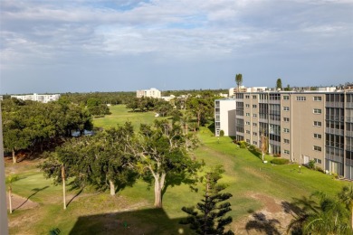 One or more photo(s) has been virtually staged. Price on Pinebrook/Ironwood Golf Course in Florida - for sale on GolfHomes.com, golf home, golf lot