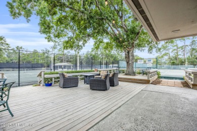 Updated End-Unit Condo in Deerwood Country Club Villas! Move-in on The Deerwood Country Club in Florida - for sale on GolfHomes.com, golf home, golf lot