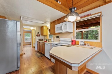Peaceful Mountain Home. Wooded and well maintained with Vaulted on Terrace Lakes Golf Resort in Idaho - for sale on GolfHomes.com, golf home, golf lot
