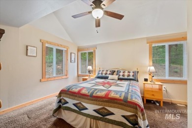 Peaceful Mountain Home. Wooded and well maintained with Vaulted on Terrace Lakes Golf Resort in Idaho - for sale on GolfHomes.com, golf home, golf lot