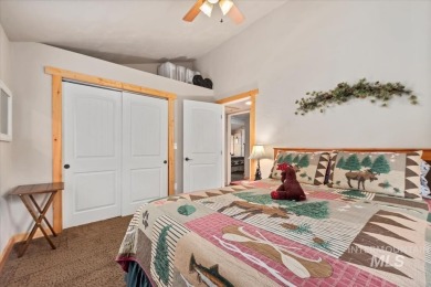 Peaceful Mountain Home. Wooded and well maintained with Vaulted on Terrace Lakes Golf Resort in Idaho - for sale on GolfHomes.com, golf home, golf lot