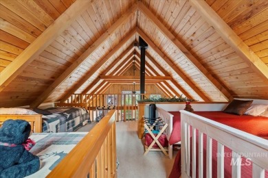Peaceful Mountain Home. Wooded and well maintained with Vaulted on Terrace Lakes Golf Resort in Idaho - for sale on GolfHomes.com, golf home, golf lot