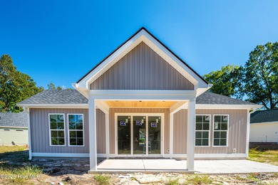 Looking for a brand-new home that showcases quality on Brunswick Plantation and Golf Resorts in North Carolina - for sale on GolfHomes.com, golf home, golf lot