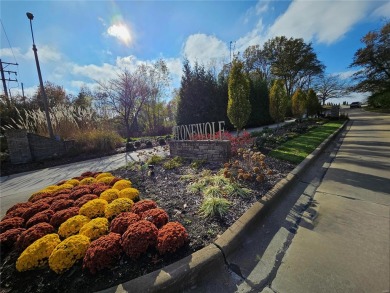 Custom built, predominantly brick 3 levels w/ almost 5k finished on Stonewolf Golf Club in Illinois - for sale on GolfHomes.com, golf home, golf lot