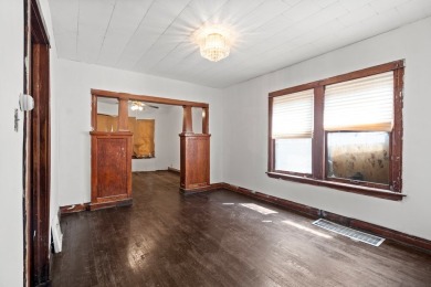 Great investment opportunity. ABNB potential. Live in one unit on Marquette Park Golf Course in Illinois - for sale on GolfHomes.com, golf home, golf lot