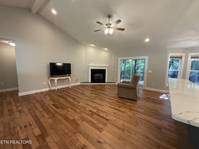 Like New Jones Bros Construction home in Fairfield Glade. (Owner on Stonehenge Golf Course in Tennessee - for sale on GolfHomes.com, golf home, golf lot