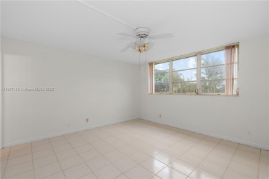 LUXURIOUS ISLAND STYLE 2BR/2BA with 17th hole PGA course green & on Hollybrook Golf and Tennis Club  in Florida - for sale on GolfHomes.com, golf home, golf lot