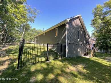 Like New Jones Bros Construction home in Fairfield Glade. (Owner on Stonehenge Golf Course in Tennessee - for sale on GolfHomes.com, golf home, golf lot