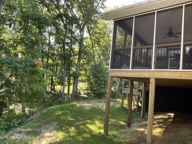 Like New Jones Bros Construction home in Fairfield Glade. (Owner on Stonehenge Golf Course in Tennessee - for sale on GolfHomes.com, golf home, golf lot