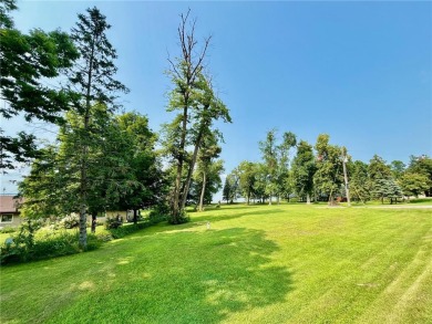 If you're searching for a once-in-a-lifetime opportunity to on Balmoral Golf Course in Minnesota - for sale on GolfHomes.com, golf home, golf lot