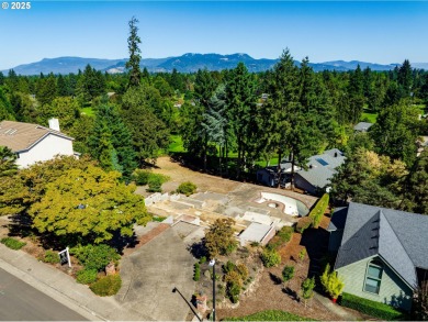 A rare opportunity to own a stunning view lot overlooking the on Oakway Golf Course in Oregon - for sale on GolfHomes.com, golf home, golf lot