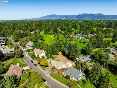 A rare opportunity to own a stunning view lot overlooking the on Oakway Golf Course in Oregon - for sale on GolfHomes.com, golf home, golf lot