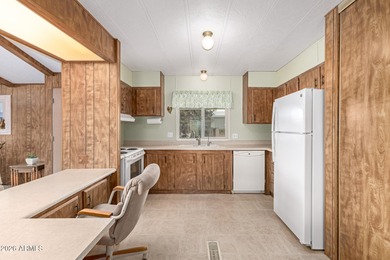 Welcome to your warm weather retreat in Sun Lakes, Arizona, one on Sun Lakes Country Club in Arizona - for sale on GolfHomes.com, golf home, golf lot