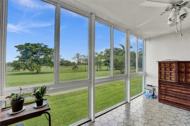 Well-maintained, spacious and bright 2-bedroom, 2-bath condo + on Oriole Golf and Tennis Club in Florida - for sale on GolfHomes.com, golf home, golf lot
