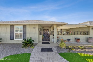 High-End Upgrades Meets Energy Efficiency in Sun City. Welcome on Sun City Lakes West and East in Arizona - for sale on GolfHomes.com, golf home, golf lot