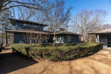 Eden Isle - Frank McGary Design!  This lovely, architectural on Red Apple Inn and Country Club in Arkansas - for sale on GolfHomes.com, golf home, golf lot