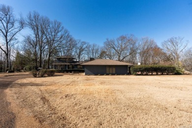 Eden Isle - Frank McGary Design!  This lovely, architectural on Red Apple Inn and Country Club in Arkansas - for sale on GolfHomes.com, golf home, golf lot