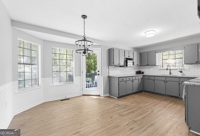 Don't miss your chance to own this beautifully updated 3BR/2BA on Golf Club of Macon in Georgia - for sale on GolfHomes.com, golf home, golf lot