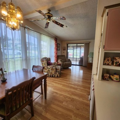 Come take a look at this home located in the GATED neighborhood on Silver Lake Executive Golf Course in Florida - for sale on GolfHomes.com, golf home, golf lot