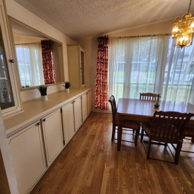 Come take a look at this home located in the GATED neighborhood on Silver Lake Executive Golf Course in Florida - for sale on GolfHomes.com, golf home, golf lot