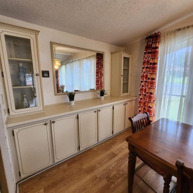 Come take a look at this home located in the GATED neighborhood on Silver Lake Executive Golf Course in Florida - for sale on GolfHomes.com, golf home, golf lot