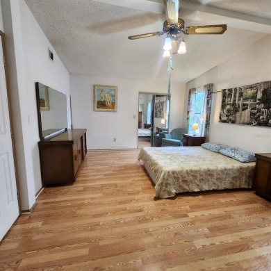 Come take a look at this home located in the GATED neighborhood on Silver Lake Executive Golf Course in Florida - for sale on GolfHomes.com, golf home, golf lot