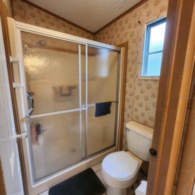 Come take a look at this home located in the GATED neighborhood on Silver Lake Executive Golf Course in Florida - for sale on GolfHomes.com, golf home, golf lot