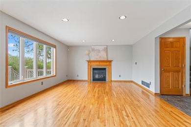 Beautifully Updated 5 Bed, 4 Bath Home in Prime SW Location! on Willow Creek Golf Course  in Minnesota - for sale on GolfHomes.com, golf home, golf lot