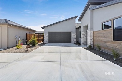 The Alder by Tresidio Homes is located in the breathtaking Valor on Falcon Crest Golf Club in Idaho - for sale on GolfHomes.com, golf home, golf lot